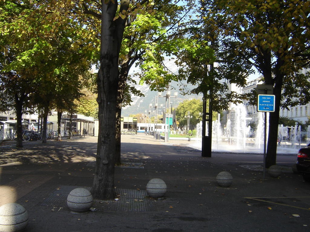 Hôtel Alize à Grenoble Extérieur photo